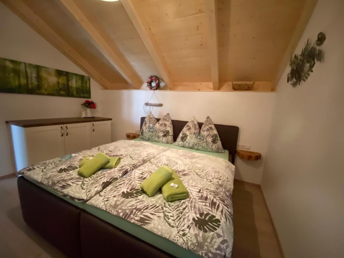 Apartments Edelweiss & Enzian - Gaestehaus Zum Fuchs هيرماجور المظهر الخارجي الصورة