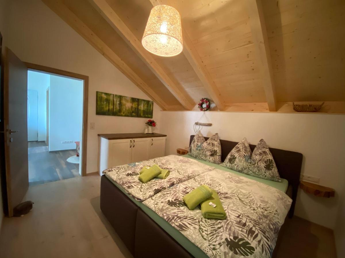 Apartments Edelweiss & Enzian - Gaestehaus Zum Fuchs هيرماجور المظهر الخارجي الصورة